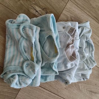 Lot pyjamas 1 mois