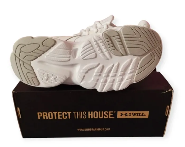 Baskets under armour neuves taille 36,5 - photo numéro 4