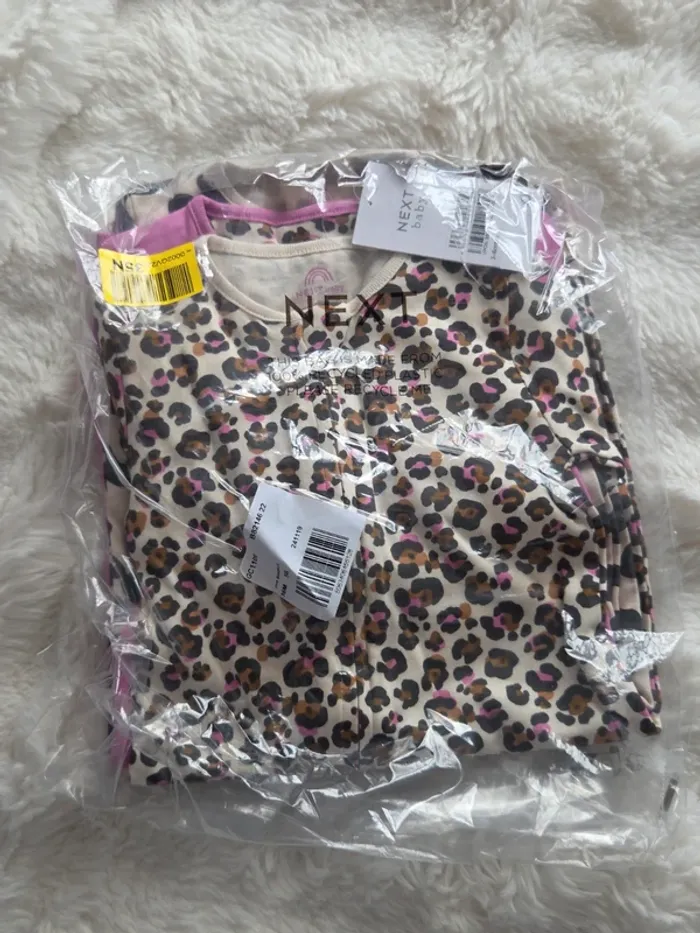 Lot 3 Dors bien Next neuf - photo numéro 2