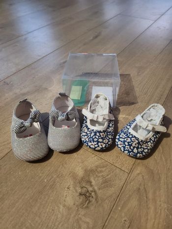 Lot chaussures 6-12 mois