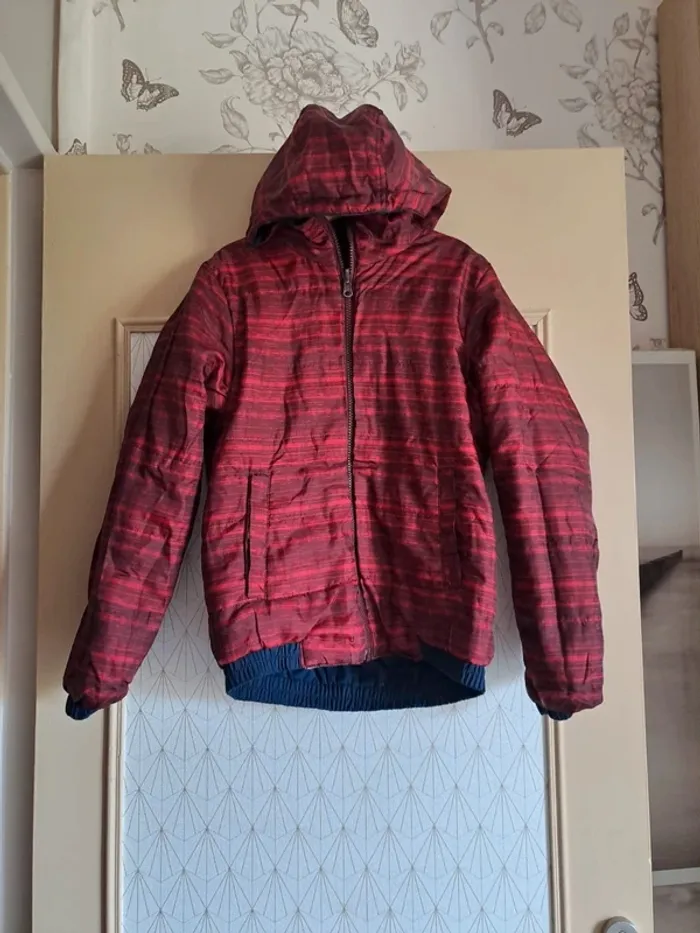 Coupe vent réversible quechua 8-10 ans tbe sauf bords craquelés ne se voient pas du tout prix mini - photo numéro 5
