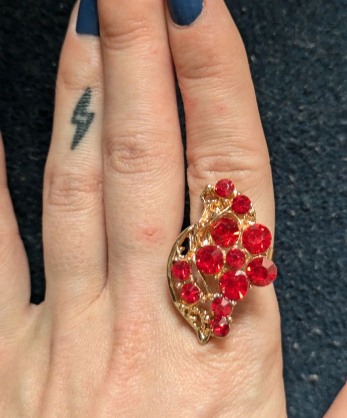 Bague fantaisie a strass