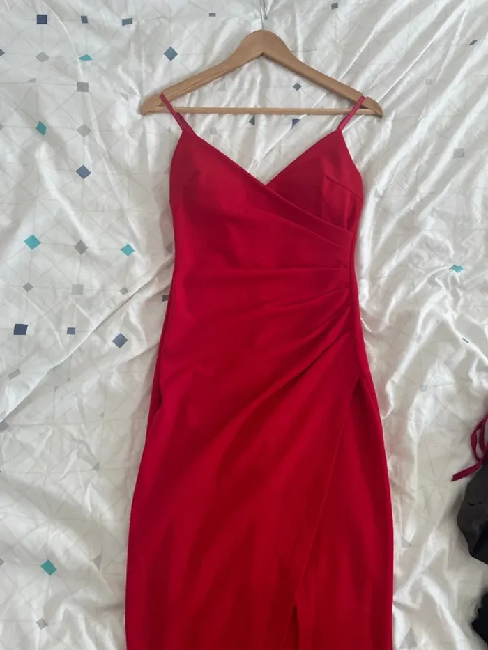 Robe de soirée fendue