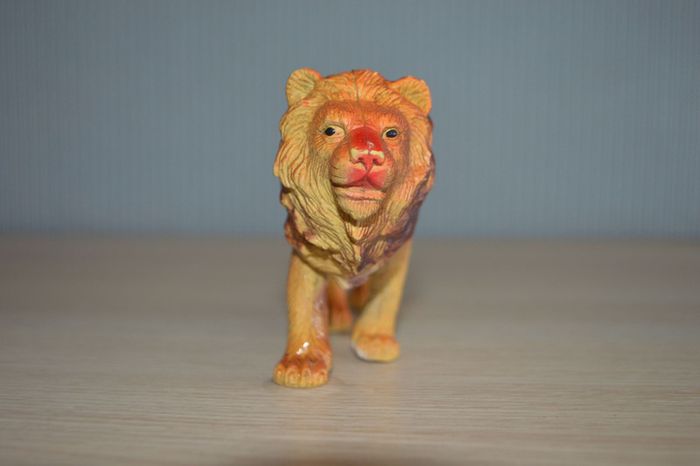 lion (oranger et marron) - photo numéro 2