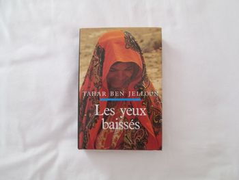 Livre Les yeux baissés