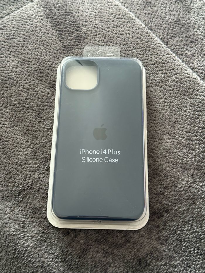 Coque silicone iPhone 14+ neuve
