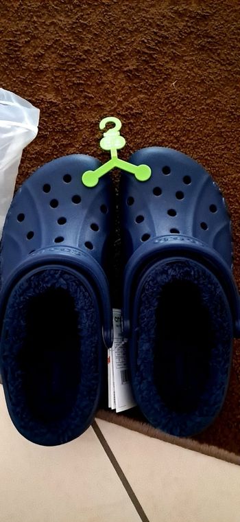 Crocs fourrées neuves bleu marine 39/40