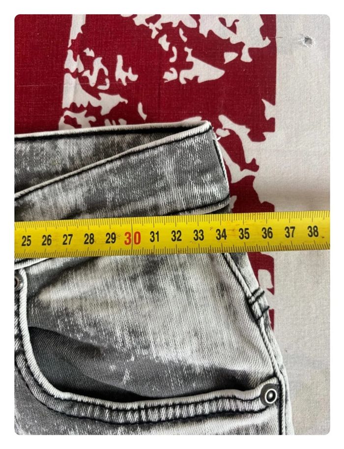 Jeans Dr Denim gris foncés délavé nuancé gris clairs taille 34 - photo numéro 18