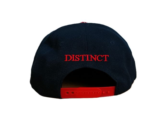Casquette réglable noir et rouge et blanc. Distinct. - photo numéro 4