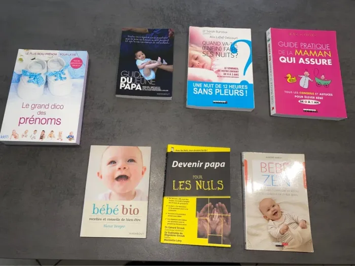 Lot 7 livres ( tout apprendre sur bebe)