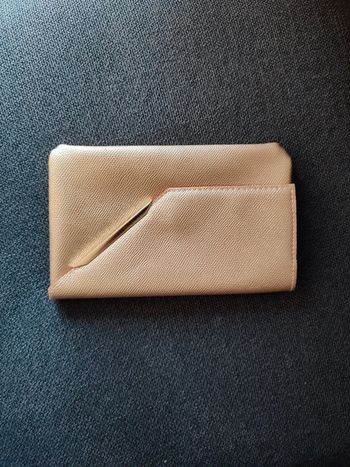 Petite pochette dorée