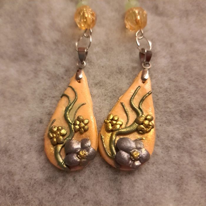 Boucles d'oreilles pendante avec pâte polymere - photo numéro 2