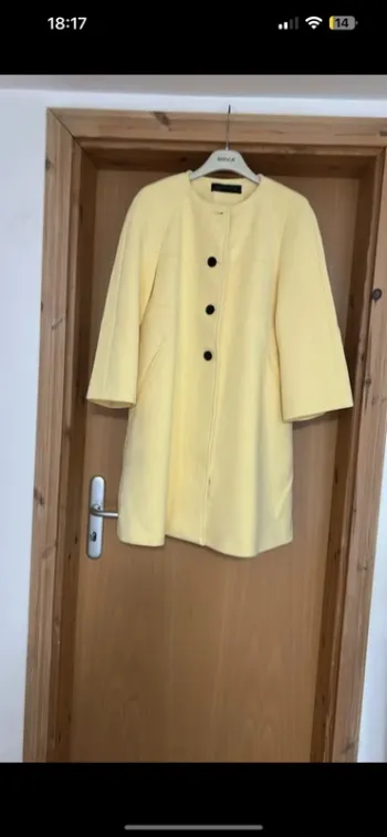 Manteau mi long jaune