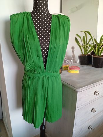 Combishort plissée décolleté plongeant et épaulettes 