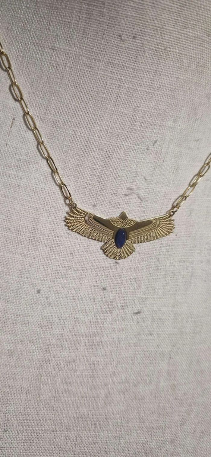 Collier mailles larges aigle déployé perle bleu marine acier inoxydable or marque somini - photo numéro 2