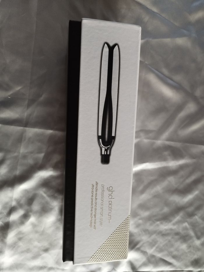 Lisseur ghd Platinum+ Blanc - État Neuf - photo numéro 3