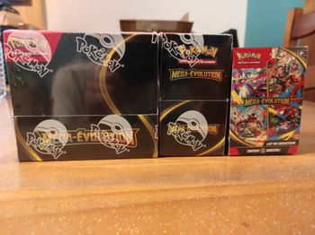 Display, demi display et bundle  méga évolution scellé