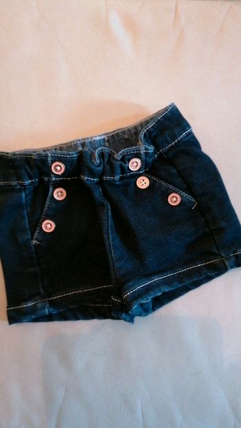 Short jeans