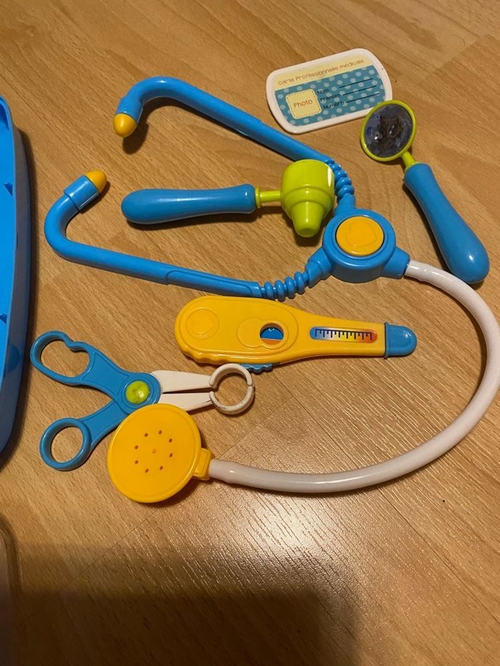 Mallette Docteur - photo numéro 2