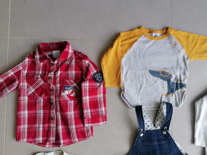 Lot 9 vêtements garçon 12 mois - photo numéro 9