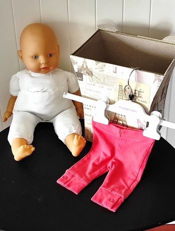 Legging bébé fille 1 mois – Rose, bouton aux chevilles