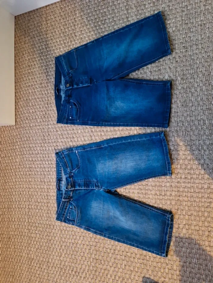 2 shorts longs en jean