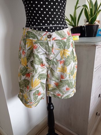 Short fleuri, femme 36