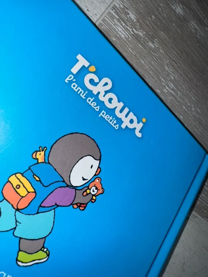 Livre t'choupi part en vacances - photo numéro 3