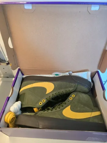 Nike zoom blazer mid antihero neuf