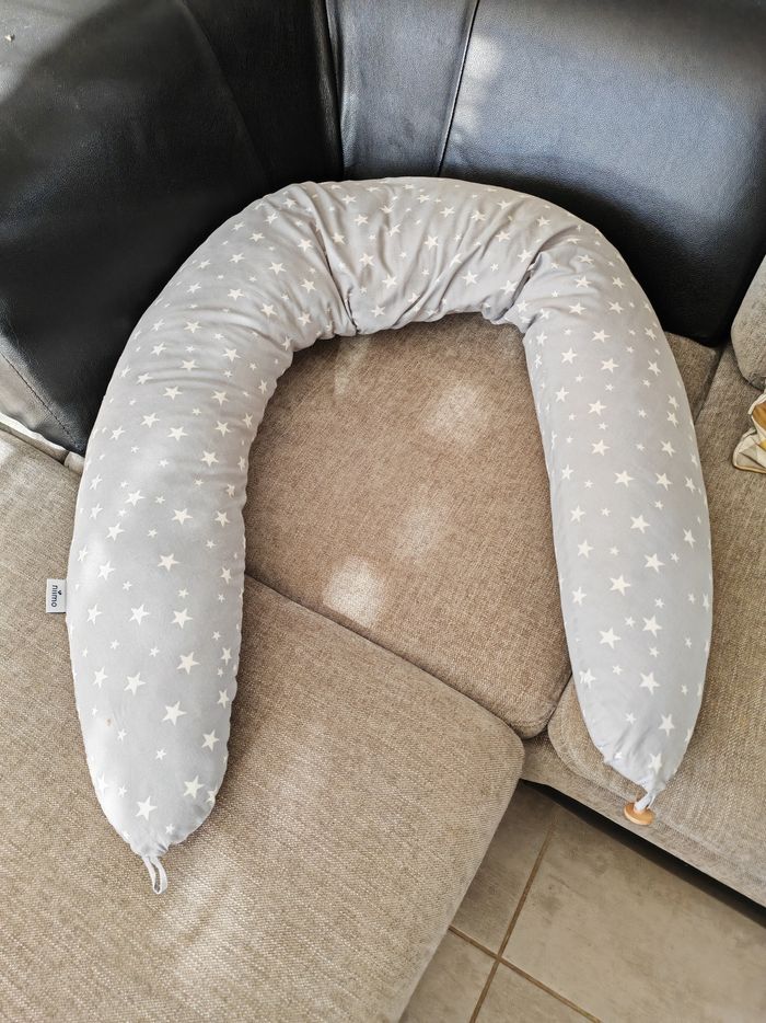 Coussin d'allaitement et grossesse gris - photo numéro 5