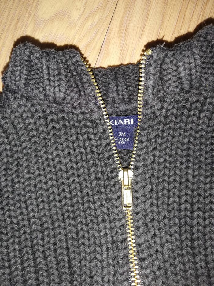 Gilet kiabi marron 3 mois zippé super état - photo numéro 3