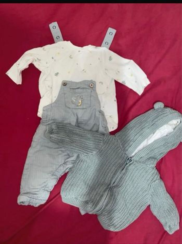 Lot de vêtements de 0-6 mois - photo numéro 5