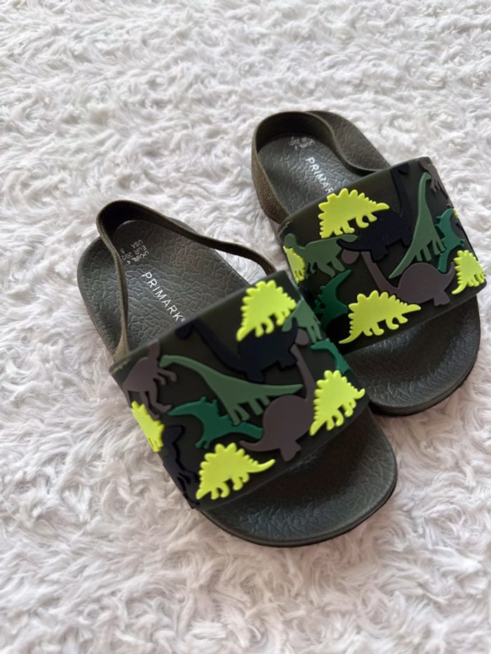 Sandales avec élastique taille 20 - photo numéro 2