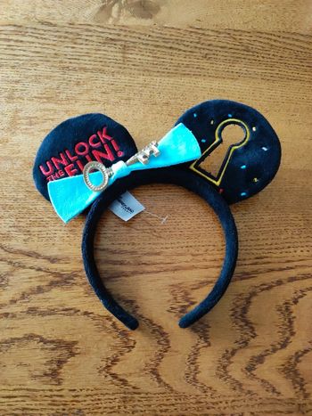 Oreille Mickey unlock the fun
