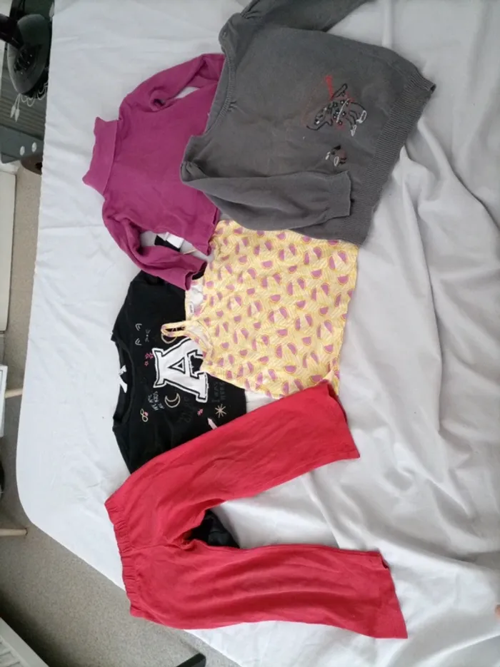 Lot de vêtements
