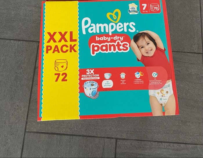 Lot de 72 couches culottes Pampers baby dry pants T7 taille 7