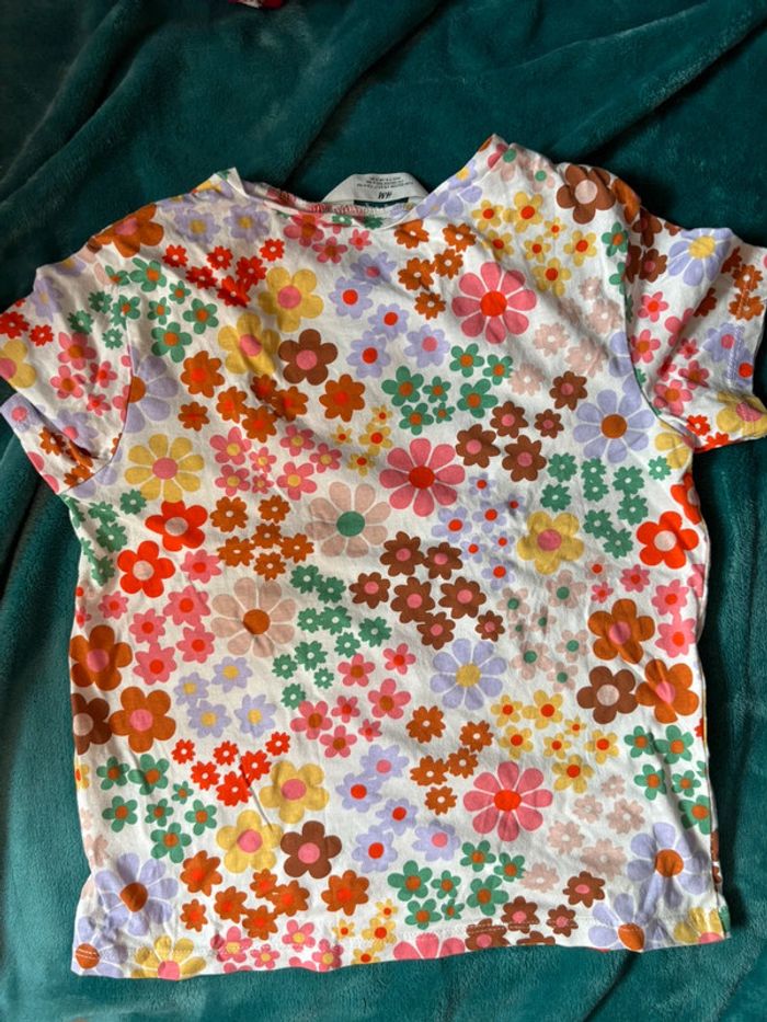 T-shirt à fleurs 7-8 ans - photo numéro 3