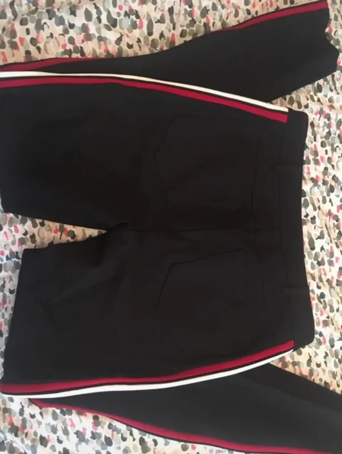 Pantalon noir à galon rouge Promod - photo numéro 3