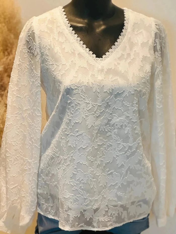 Belle blouse blanche T36/S - photo numéro 2