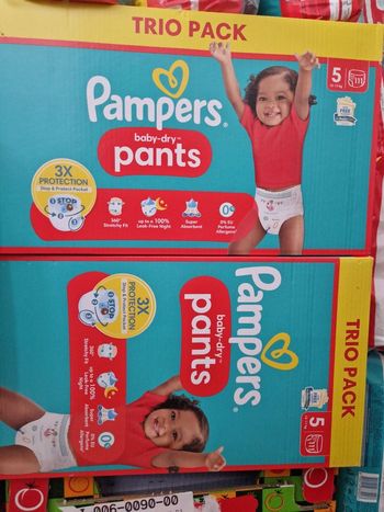 Lot 2 cartons Pampers couches culottes t5