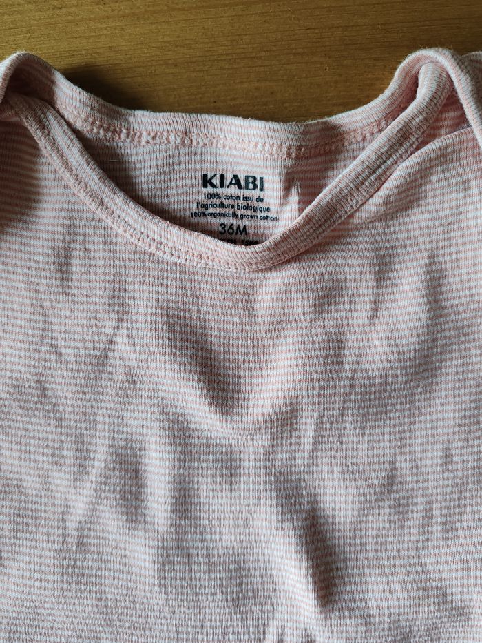 Lot 4 de bodies Kiabi 36 mois 🌸 - photo numéro 7
