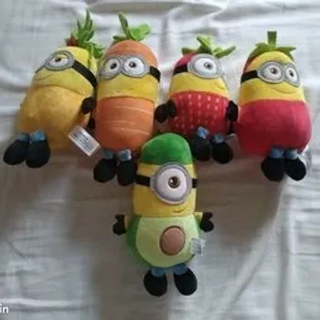 Lot  de 4  peluches Minions Fruits