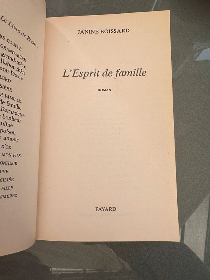 L’esprit de famille -Janine boisard  Livre de Poche - photo numéro 2