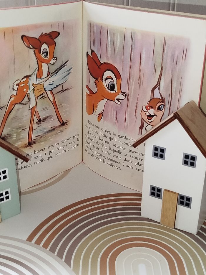 📚 Vintage Hachette Les albums Roses Les enfants de Bambi - photo numéro 2