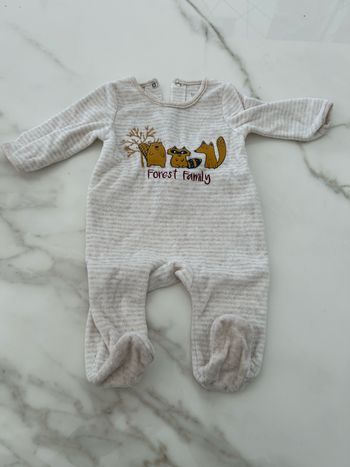 1️⃣ Pyjama bébé 1MOIS