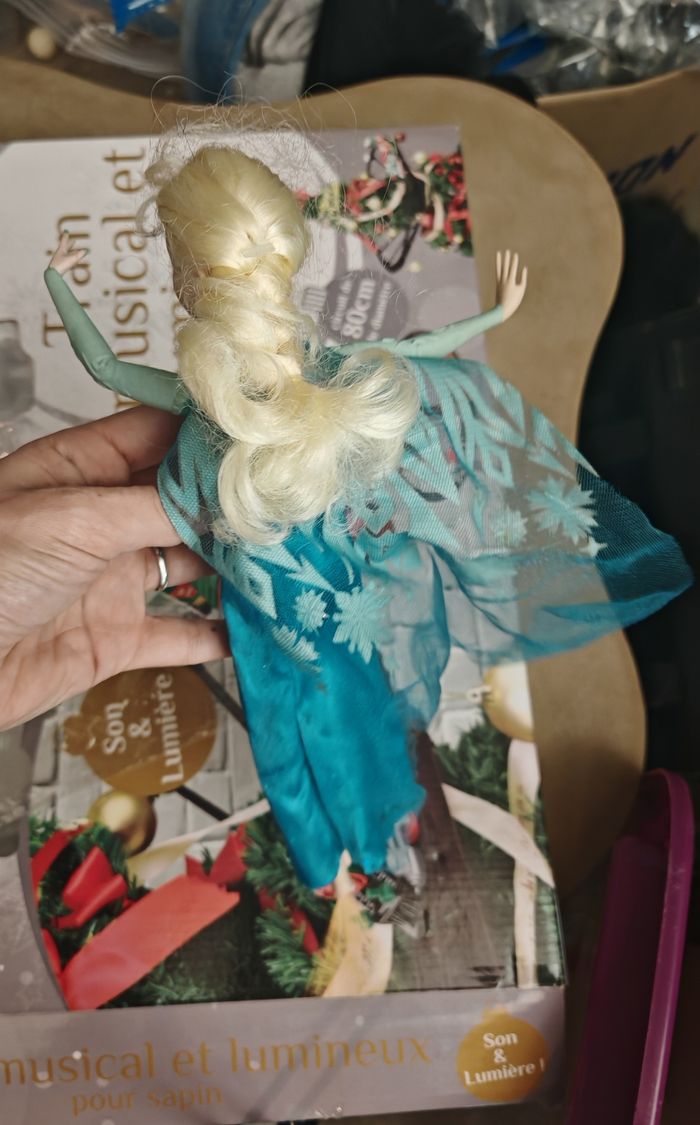 Poupee reine des neiges - photo numéro 2