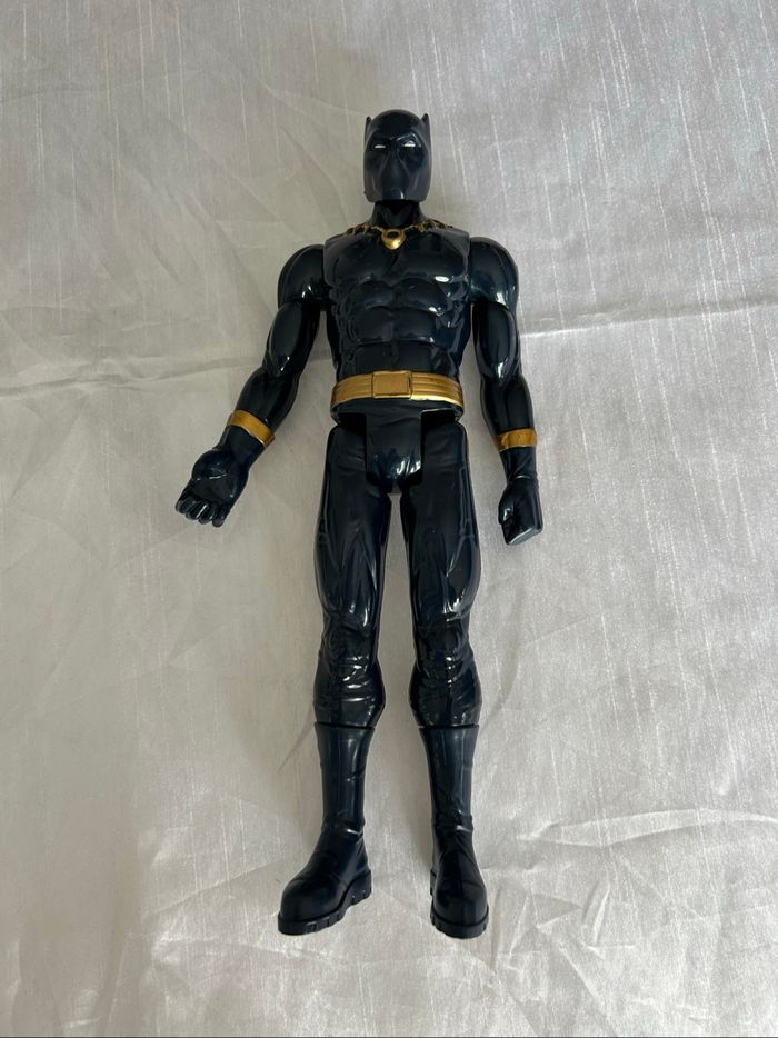 Figurine black panter