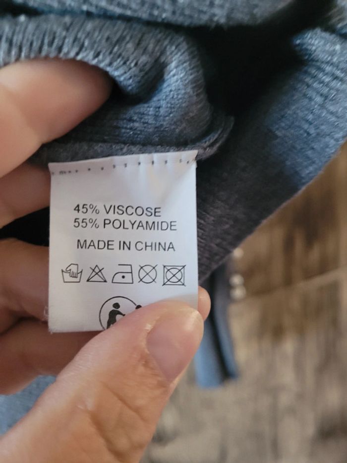 Joli pull avec perles - photo numéro 4