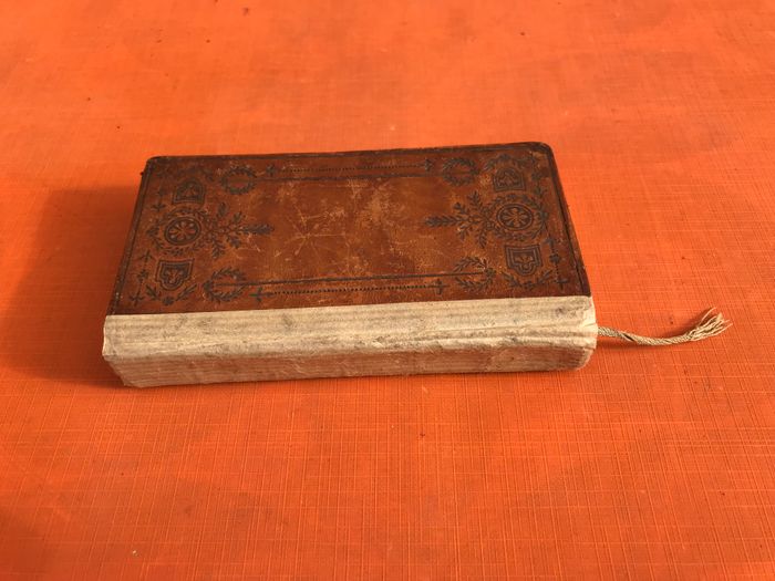 La journée du Chrétien (1919) Tours Maison A. Name et Fils Editeurs Pontificaux - photo numéro 8