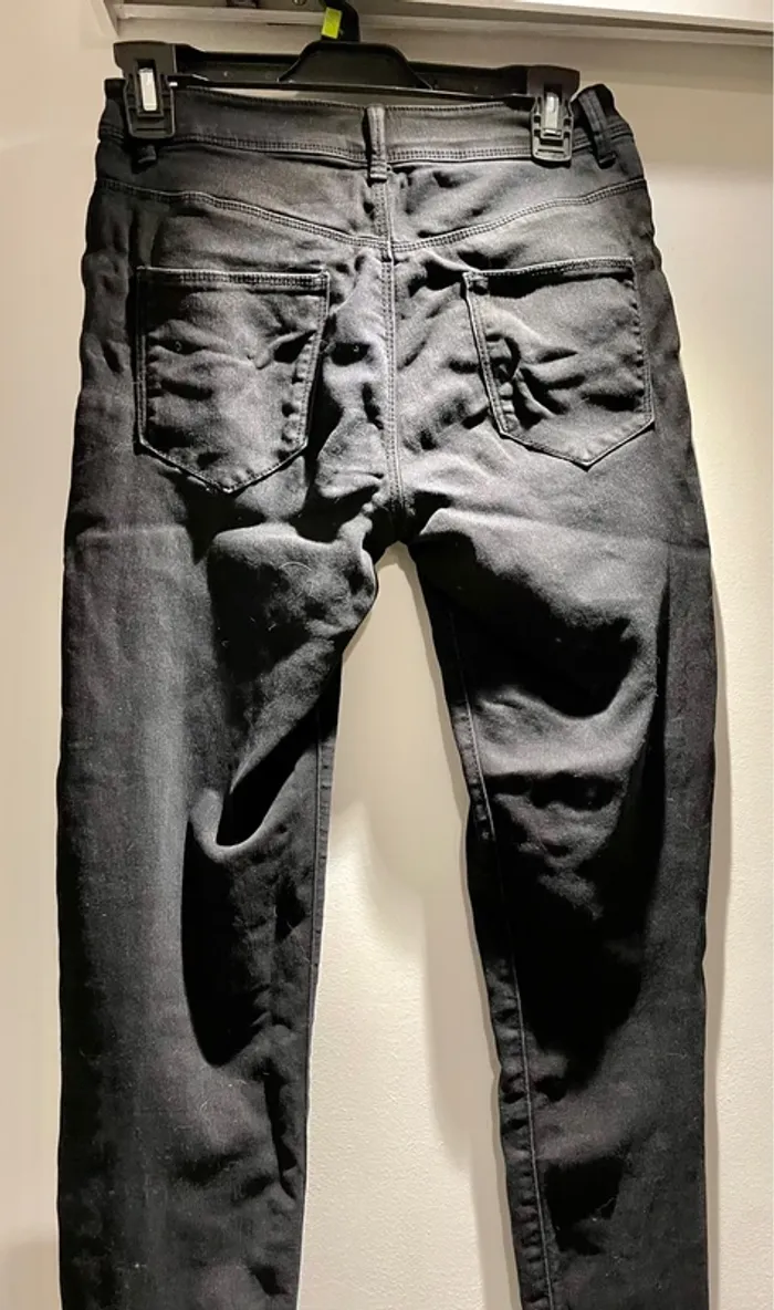 Lot débardeur et jean noir taille S - M - photo numéro 12
